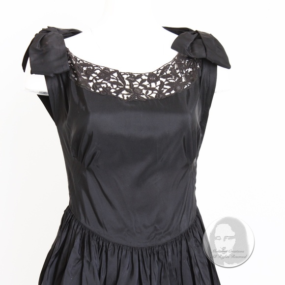 Vintage 40s Party Dress Black Taffeta with Scalloped Lace Hem Irving Detroit - Picture 4 of 14